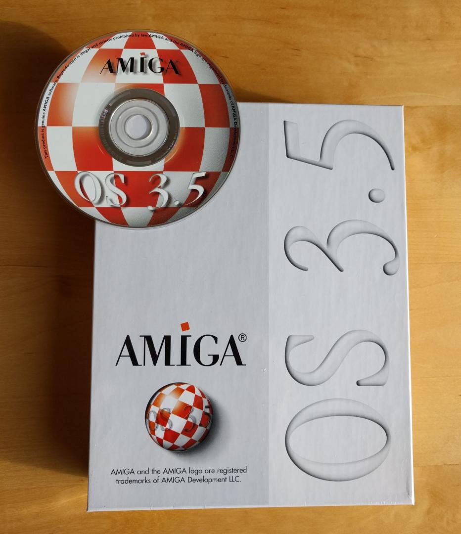 AmigaOS 3.5 Box